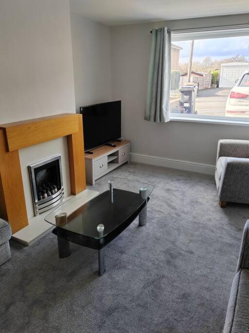 Cosy Brighouse 3 Bed House-Great For Contractors公寓 外观 照片