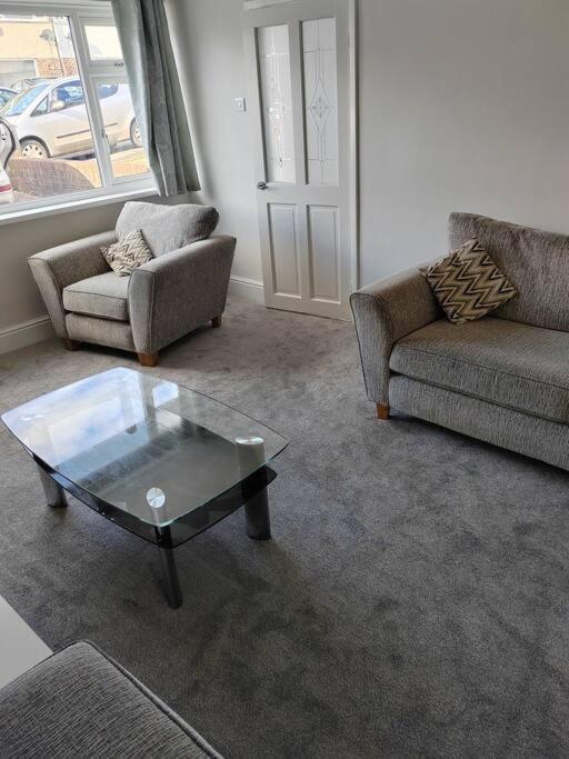 Cosy Brighouse 3 Bed House-Great For Contractors公寓 外观 照片