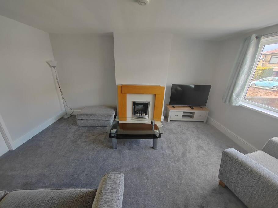 Cosy Brighouse 3 Bed House-Great For Contractors公寓 外观 照片
