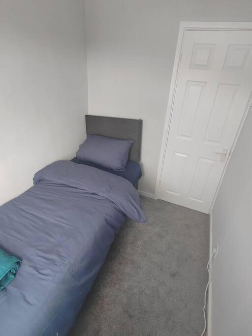 Cosy Brighouse 3 Bed House-Great For Contractors公寓 外观 照片
