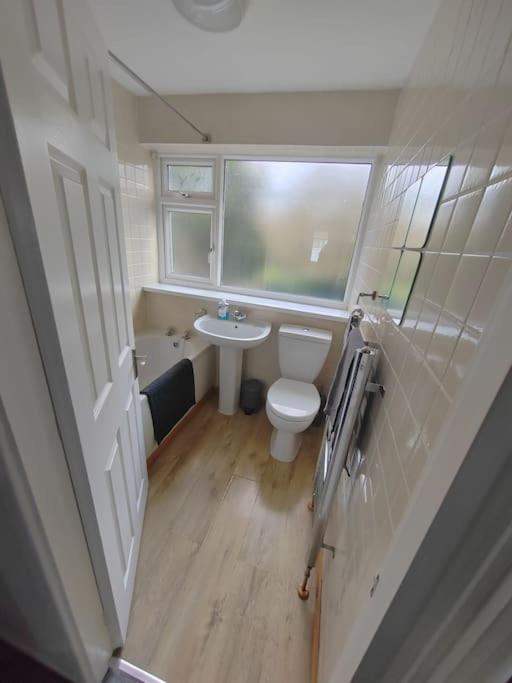 Cosy Brighouse 3 Bed House-Great For Contractors公寓 外观 照片
