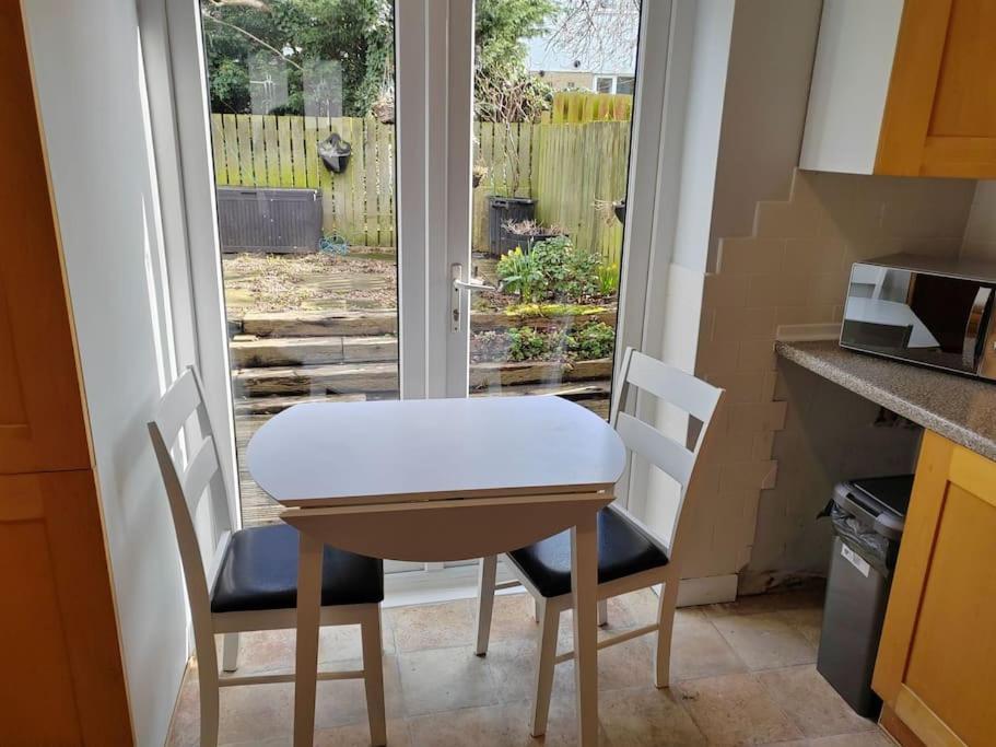 Cosy Brighouse 3 Bed House-Great For Contractors公寓 外观 照片