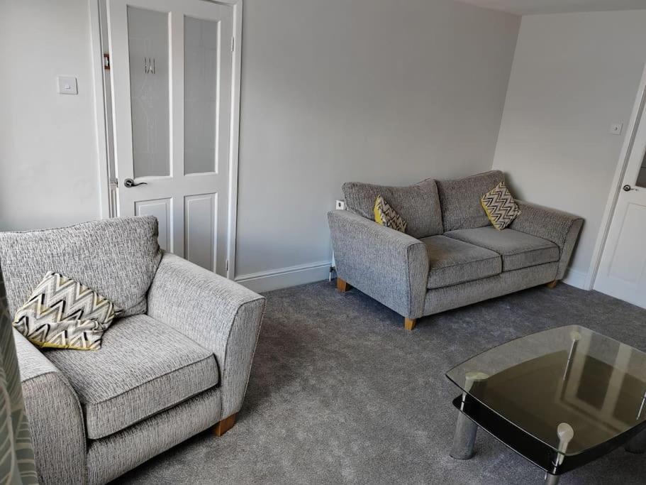 Cosy Brighouse 3 Bed House-Great For Contractors公寓 外观 照片
